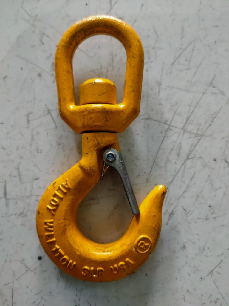 Móc cẩu xoay 1 tấn