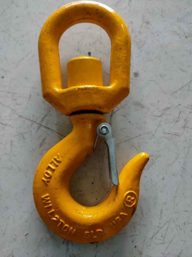 Móc cẩu xoay 2 tấn